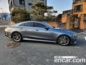 Mercedes-Benz CLS-Class CLS300d AMG Line 2020 года из Южной Кореи