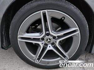 Mercedes-Benz CLS-Class CLS300d AMG Line 2020 года из Южной Кореи