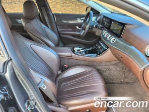 Mercedes-Benz CLS-Class CLS300d AMG Line 2020 года из Южной Кореи