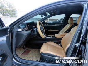 Kia K5 1.6 Turbo 2021 года из Южной Кореи