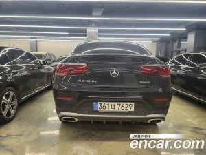 Mercedes-Benz GLC-Class GLC300e 4MATIC Coupe 2021 года из Южной Кореи