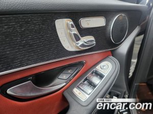 Mercedes-Benz GLC-Class GLC300e 4MATIC Coupe 2021 года из Южной Кореи