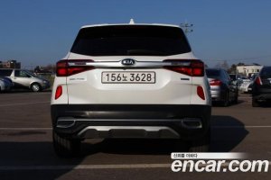 Kia Seltos Бензин 1.6 Turbo 2WD 2022 года из Южной Кореи