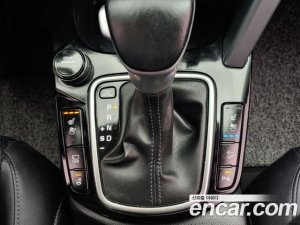 Kia Seltos Бензин 1.6 Turbo 2WD 2022 года из Южной Кореи