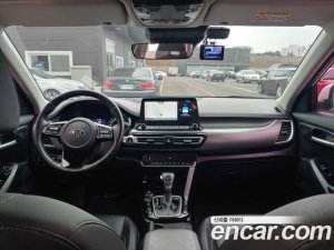 Kia Seltos Бензин 1.6 Turbo 2WD 2022 года из Южной Кореи