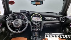 Mini Cooper Convertible DEFAULT 2021 года из Южной Кореи