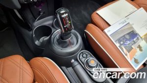 Mini Cooper Convertible DEFAULT 2021 года из Южной Кореи