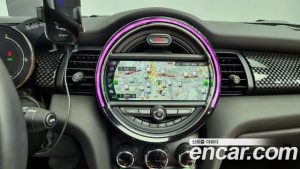 Mini Cooper Convertible DEFAULT 2021 года из Южной Кореи