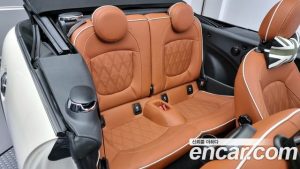 Mini Cooper Convertible DEFAULT 2021 года из Южной Кореи