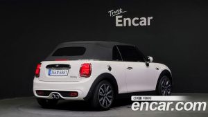 Mini Cooper Convertible DEFAULT 2021 года из Южной Кореи