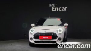 Mini Cooper Convertible DEFAULT 2021 года из Южной Кореи