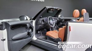 Mini Cooper Convertible DEFAULT 2021 года из Южной Кореи