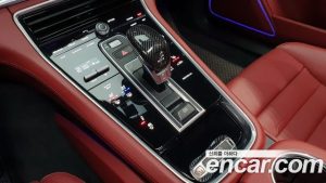 Porsche Panamera 2.9 AWD E-하이브리드 2020 года из Южной Кореи