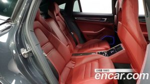 Porsche Panamera 2.9 AWD E-하이브리드 2020 года из Южной Кореи