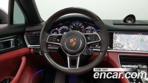 Porsche Panamera 2.9 AWD E-하이브리드 2020 года из Южной Кореи