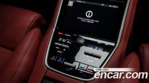 Porsche Panamera 2.9 AWD E-하이브리드 2020 года из Южной Кореи