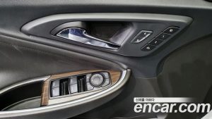 ChevroletGMDaewoo Malibu 2.0 Turbo Premium 2021 года из Южной Кореи