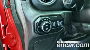Jeep Wrangler 2.0 Overland 4Door 80th Anniversary Edition 2021 года из Южной Кореи