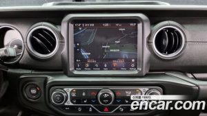 Jeep Wrangler 2.0 Overland 4Door 80th Anniversary Edition 2021 года из Южной Кореи