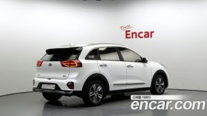 Kia Niro 1.6 HEV 2020 года из Южной Кореи