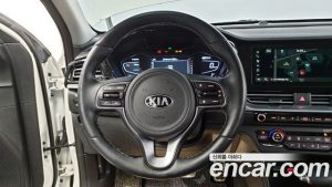Kia Niro 1.6 HEV 2020 года из Южной Кореи
