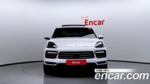 Porsche Cayenne 3.0 E-하이브리드 2020 года из Южной Кореи