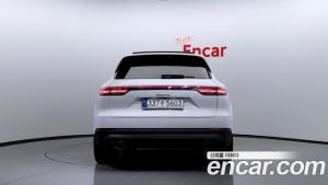 Porsche Cayenne 3.0 E-하이브리드 2020 года из Южной Кореи