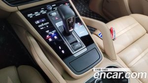 Porsche Cayenne 3.0 E-하이브리드 2020 года из Южной Кореи