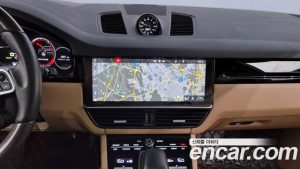 Porsche Cayenne 3.0 E-하이브리드 2020 года из Южной Кореи