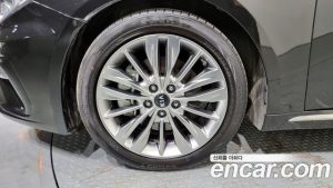 Kia K5 2.0 2020 года из Южной Кореи