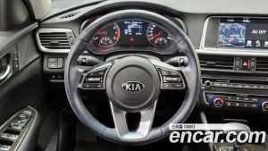 Kia K5 2.0 2020 года из Южной Кореи