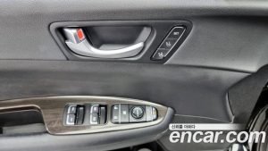 Kia K5 2.0 2020 года из Южной Кореи