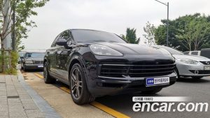 Porsche Cayenne 3.0 2021 года из Южной Кореи