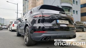Porsche Cayenne 3.0 2021 года из Южной Кореи