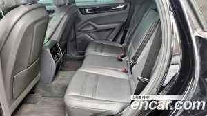 Porsche Cayenne 3.0 2021 года из Южной Кореи