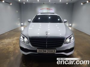 Mercedes-Benz E-Class E220d 4MATIC Exclusive 2020 года из Южной Кореи