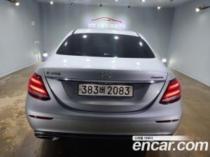 Mercedes-Benz E-Class E220d 4MATIC Exclusive 2020 года из Южной Кореи