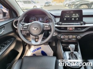 Kia K3 2020 года из Южной Кореи