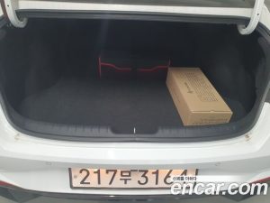 Hyundai AVANTE 1.6 2021 года из Южной Кореи