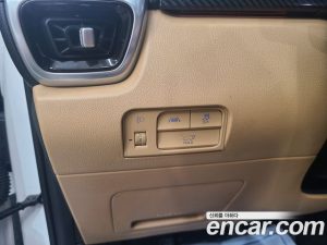 Kia Sorento HEV 1.6 2WD 2021 года из Южной Кореи