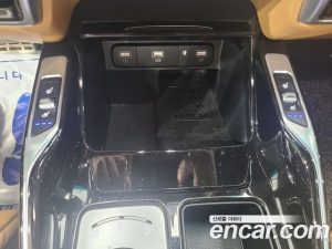 Kia Sorento HEV 1.6 2WD 2021 года из Южной Кореи