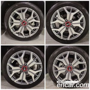 Kia Seltos Бензин 1.6 Turbo 2WD 2020 года из Южной Кореи