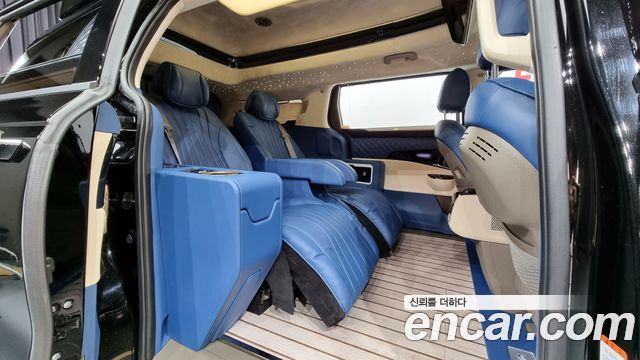 Kia Carnival Бензин 7-Seater HI-Limousine 2021 года из Кореи