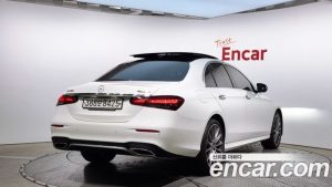 Mercedes-Benz E-Class E350 4MATIC AMG Line 2021 года из Южной Кореи
