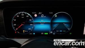 Mercedes-Benz E-Class E350 4MATIC AMG Line 2021 года из Южной Кореи