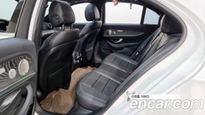 Mercedes-Benz E-Class E350 4MATIC AMG Line 2021 года из Южной Кореи