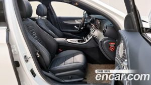 Mercedes-Benz E-Class E350 4MATIC AMG Line 2021 года из Южной Кореи