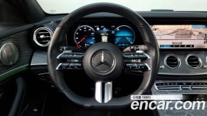 Mercedes-Benz E-Class E350 4MATIC AMG Line 2021 года из Южной Кореи