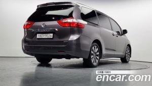 Toyota Sienna 3.5 2020 года из Южной Кореи