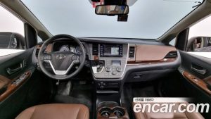 Toyota Sienna 3.5 2020 года из Южной Кореи
